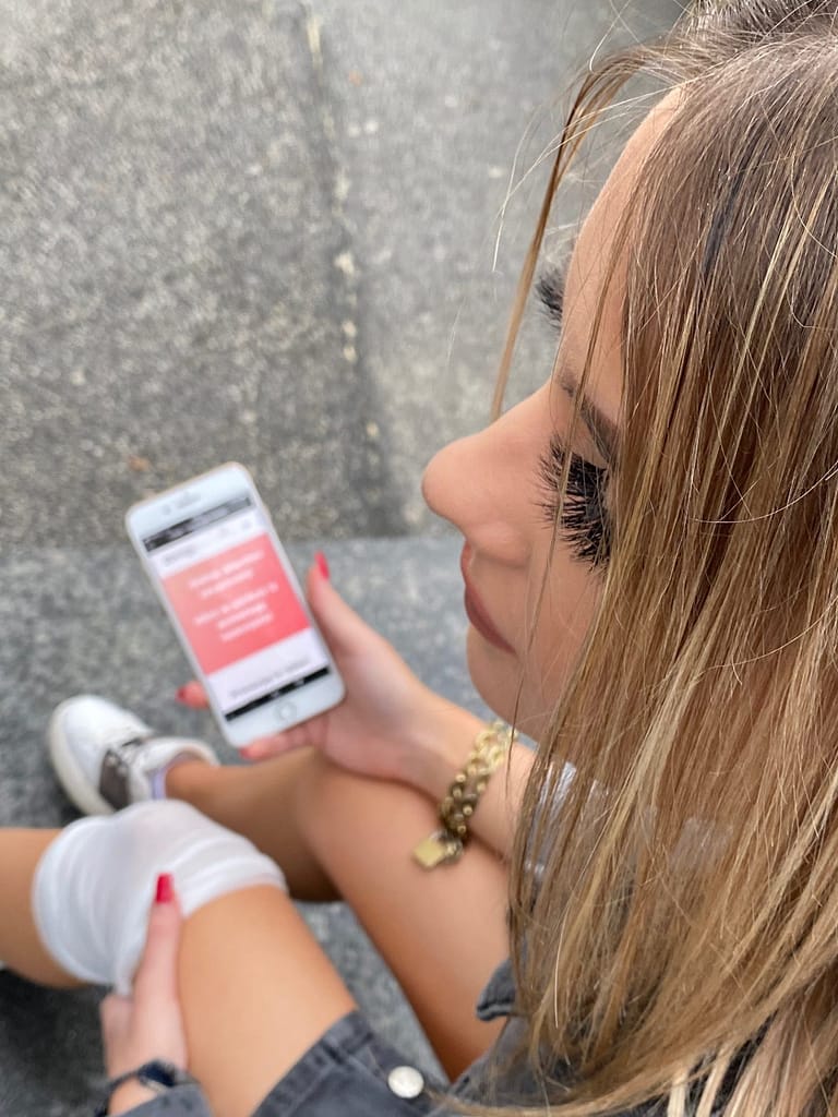 nezgodno zavarovanje - ZavaGO na mobilni napravi
